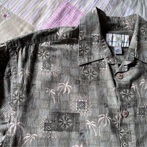 Vintage Green Hawaiian Shirt with Palm‎ Tree Print Mens Size M